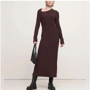 Banana Republic sculpted slash-Neck Midi dress Long Sleeve size L